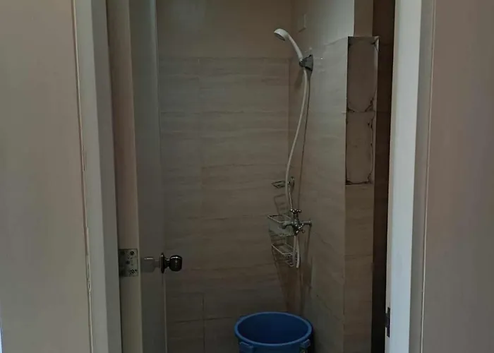 Aparthotel Unit 608 *